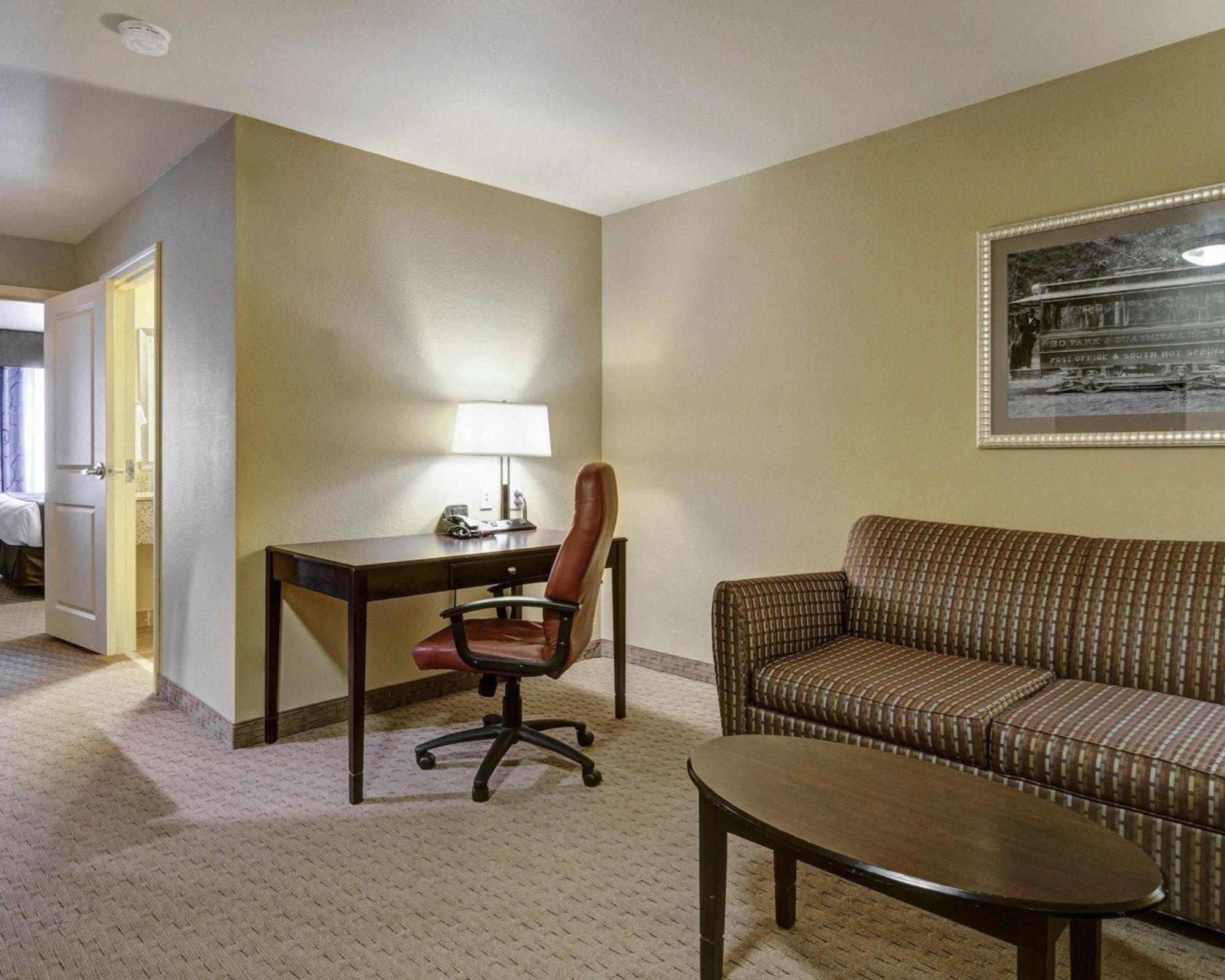 Comfort Suites Near Hot Springs Park Exterior foto