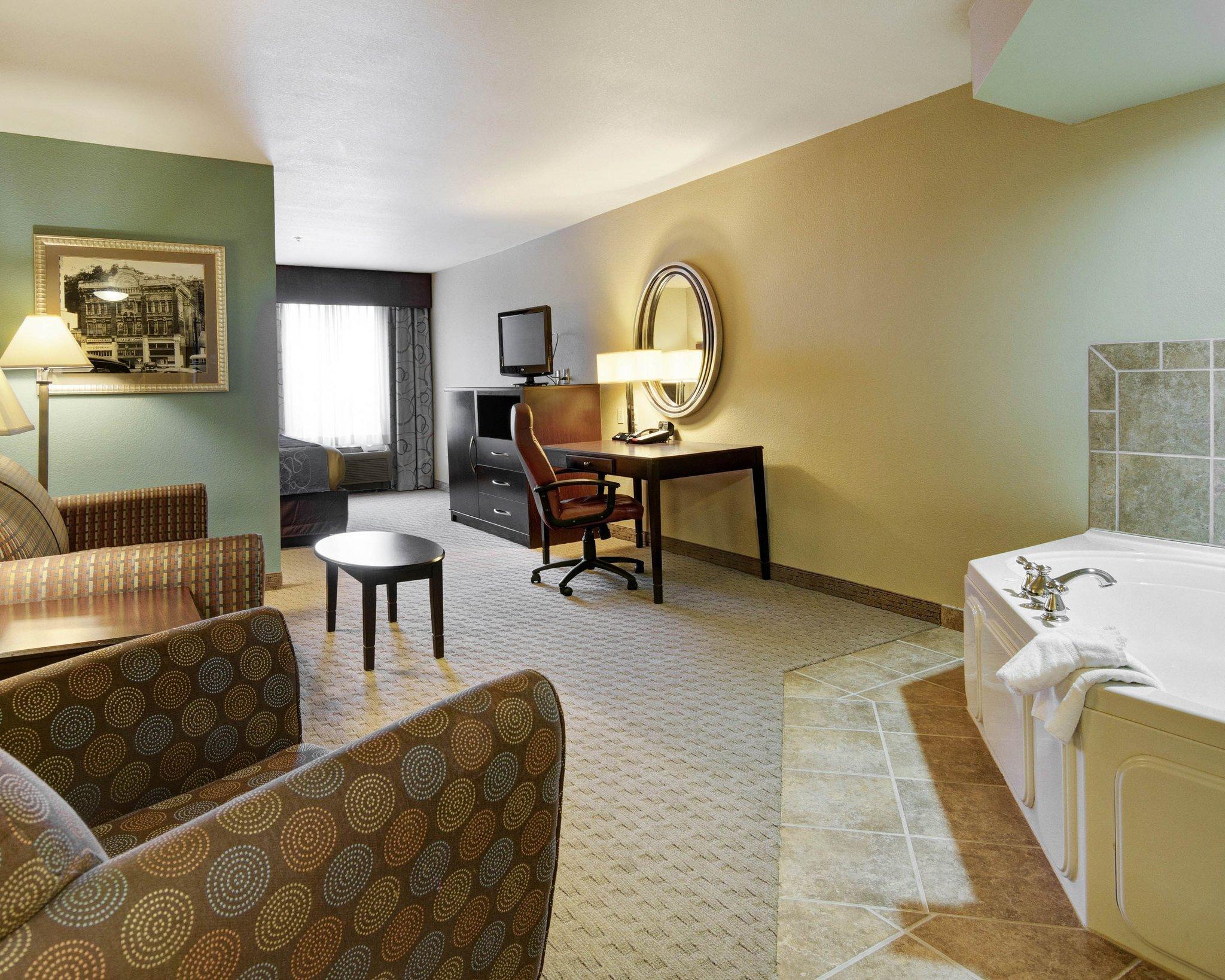 Comfort Suites Near Hot Springs Park Exterior foto